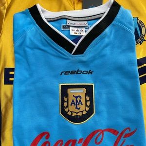 Authentic 2001 Argentina training shirt